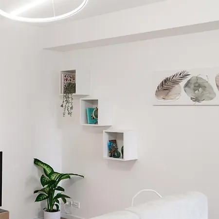 Sunflower -the House Of Travelers Apartamento Como