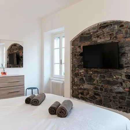 Apartman Sunflower -the House Of Travelers Como